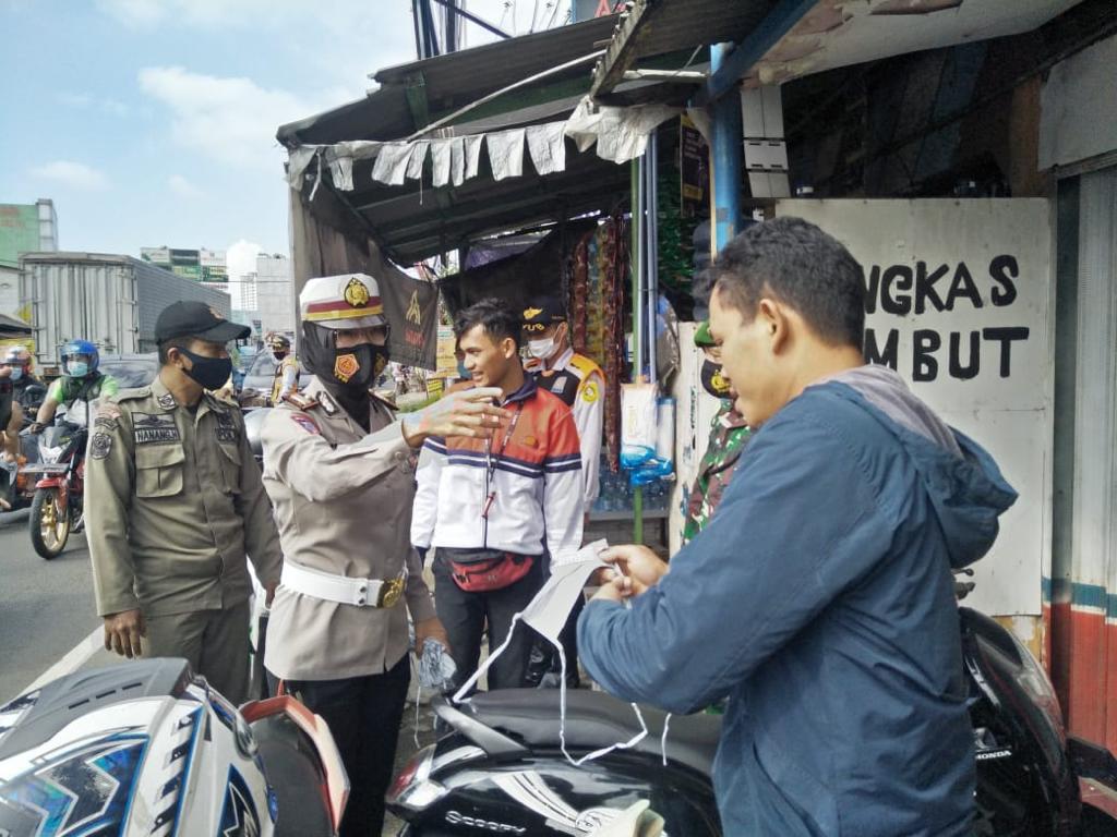 Penegakan Disiplin Prokes, Polsek Sukaraja Gelar Patroli PPKM