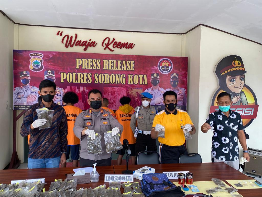 4 Orang Terduga Pelaku Pengguna Narkoba, 2,71 Kg ganja dan 5 Gram sabu sabu Berhasil di Tangkap