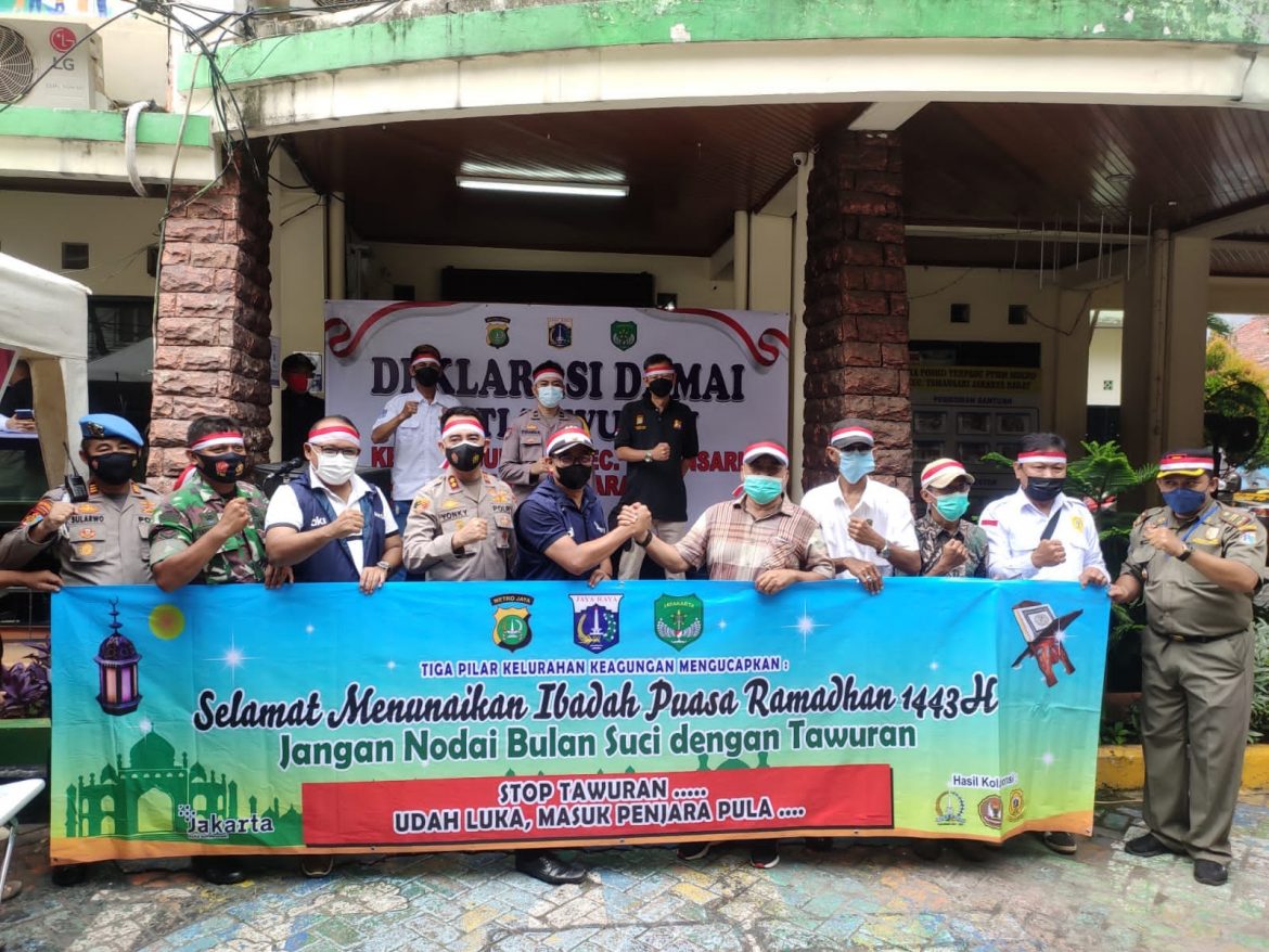 Polsek Metro Taman Sari Gelar Deklarasi Anti Tawuran Serentak