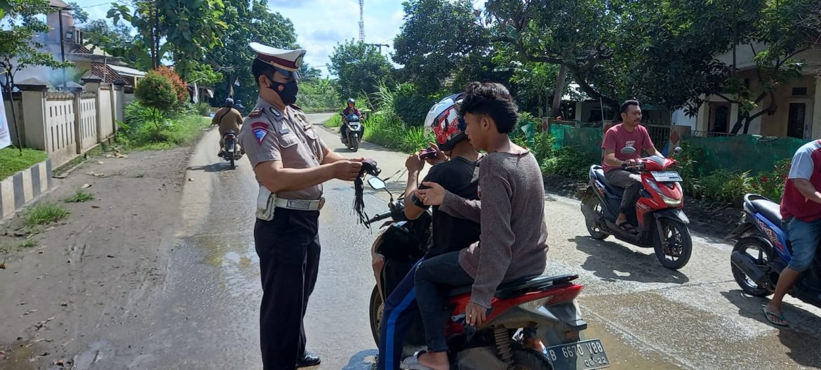 Penegakan Disiplin Prokes di Gelar Polsek Gunung Sindur