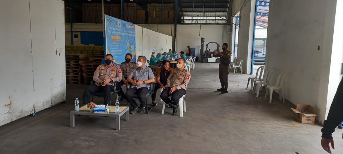 Kabaintelkam Polri Lakukan Zoom Meeting Dalam Rangka Pemantauan Vaksinasi Serentak Indonesia