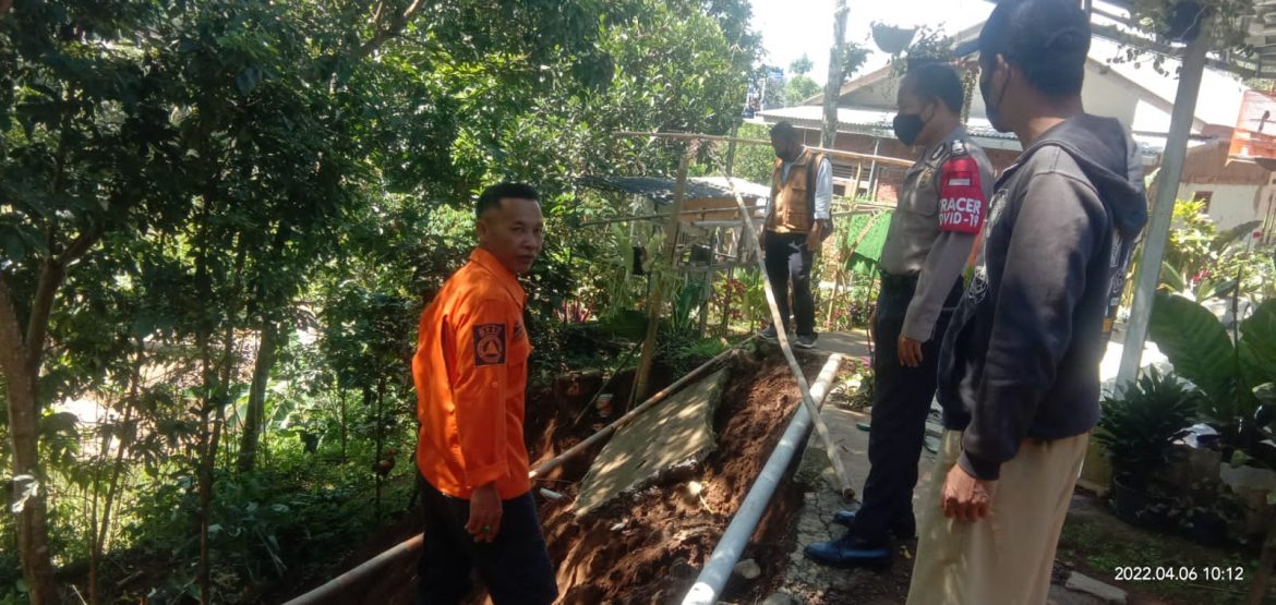 Polisi Lakukan Pengecekan Lokasi Bencana Longsor