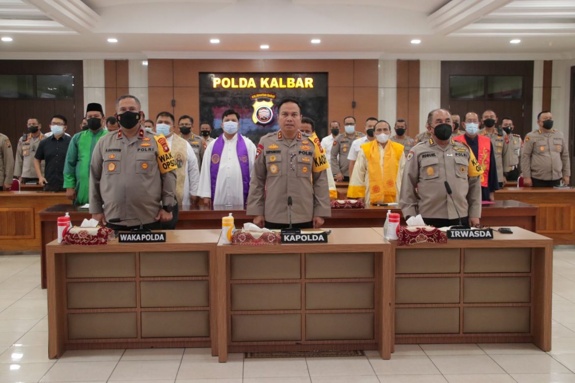 Kapolda Kalbar Buka Moderasi  Beragama Bagi Pegawai Negeri Pada Polri Polda Kalbar Tahun 2022