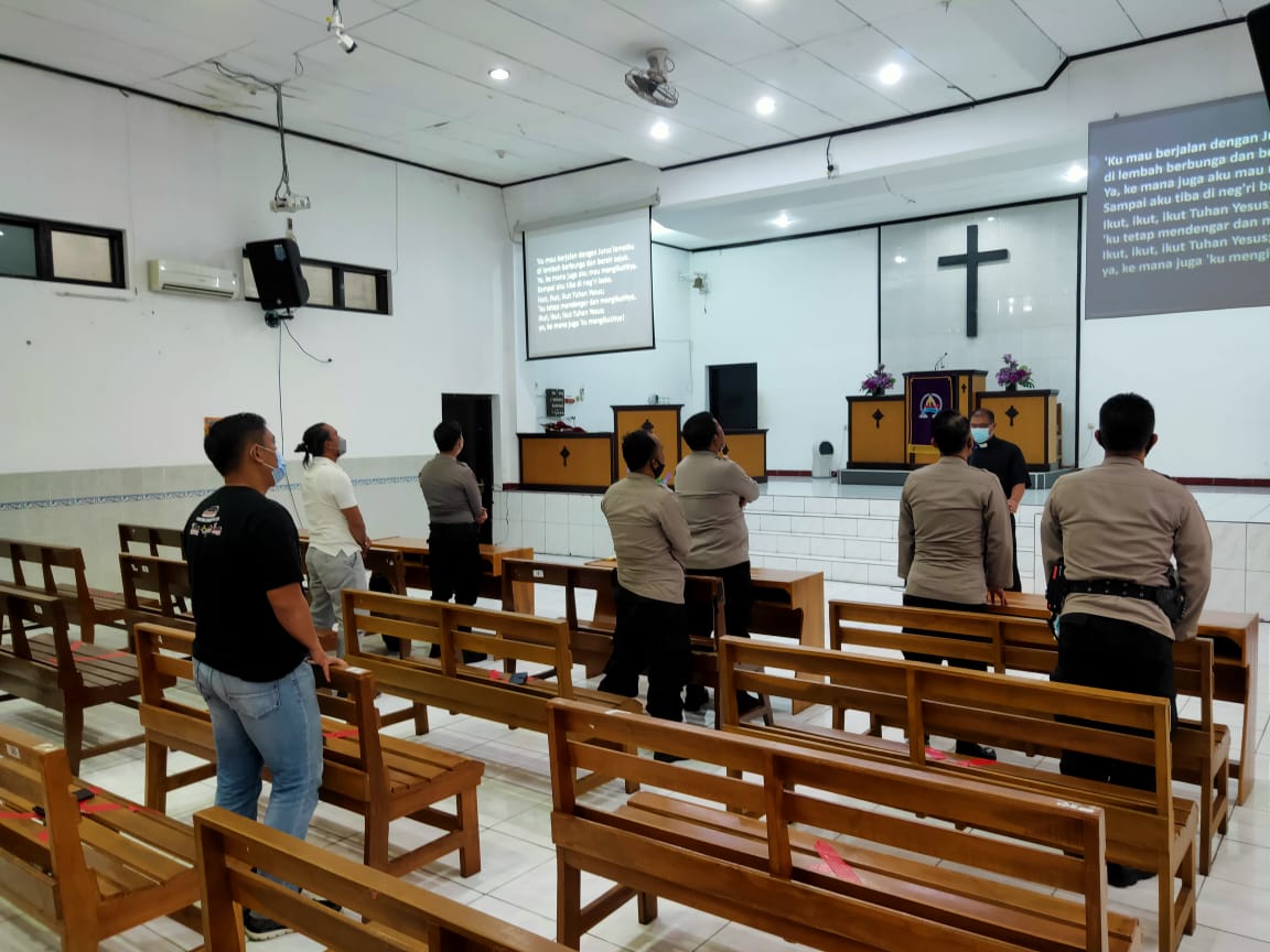 Perkuat keimanan – Binrohtal di Gereja