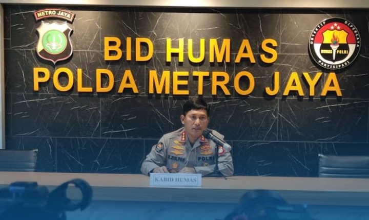 Polda Metro Jaya Mengimbau Masyarakat Melapor Polisi Jika Ada Unsur Paksaan Maupun Pemerasan.