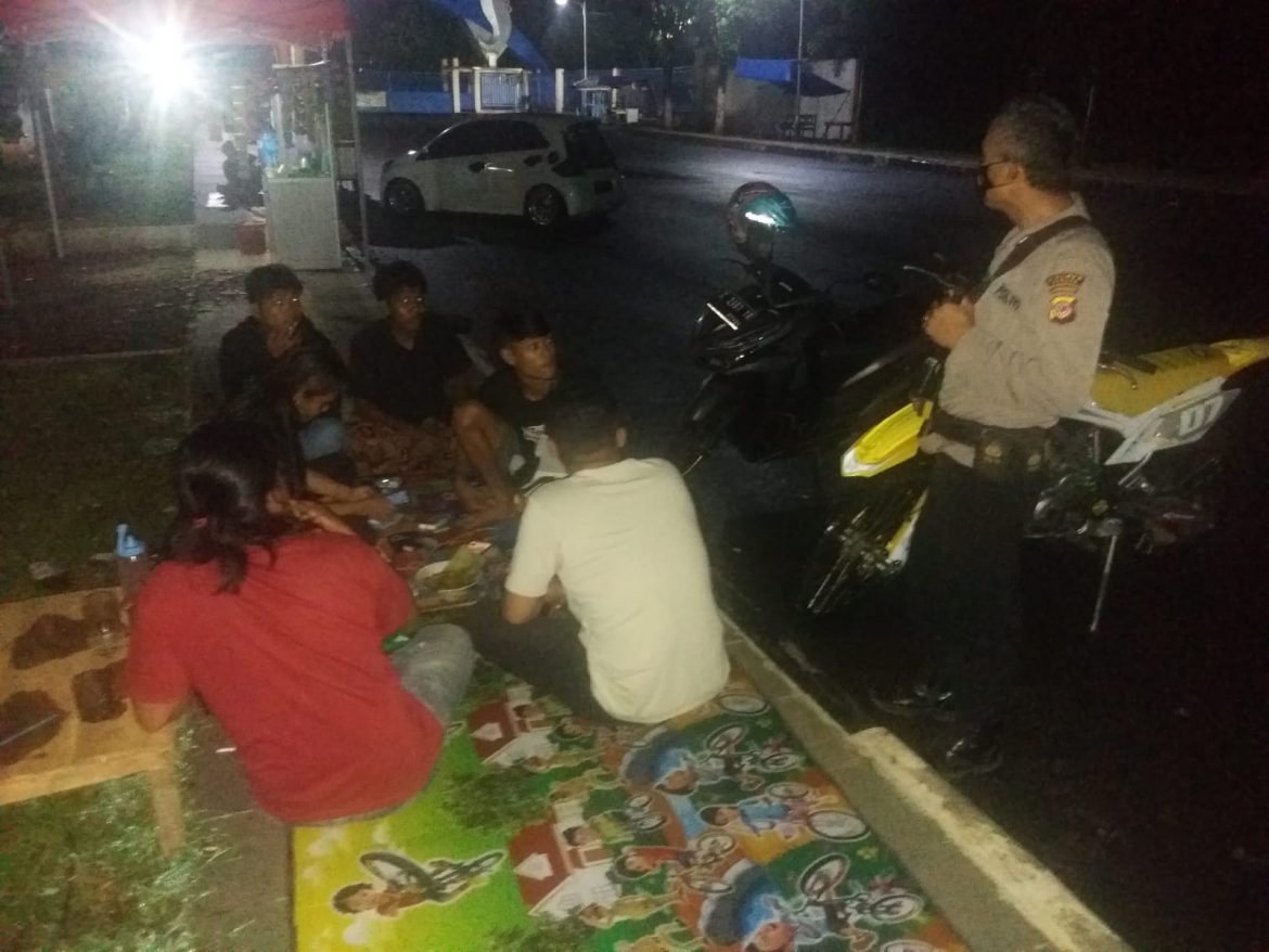 Jelang Sahur, Patroli Polsek Langensari Manuver Monitor Wilayah Antisipasi Tindak Kejahatan