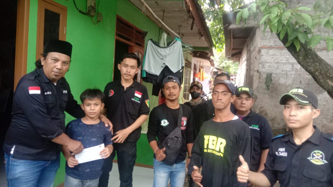 KORWIL JAKARTA BARAT MENGADAKAN SANTUNAN ANAK YATIM PIATU DAN DUAFA