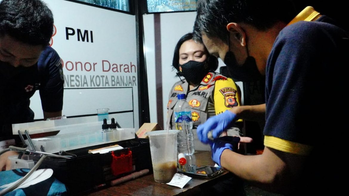 Kapolres Banjar Donorkan Darahnya,1 Tetes Darah Adalah Nyawa Bagi Mereka Yang Membutuhkan