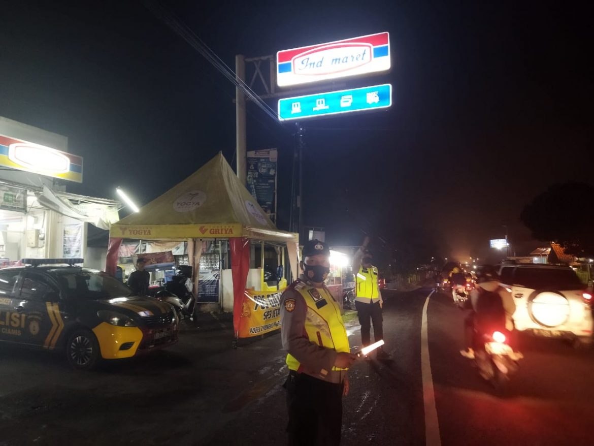 Kapolsek Cikoneng: Peningkatan Volume Kendaraan Tidak Hanya Dari Pemudik, Tetapi Juga Dari Pengendara Lokal.