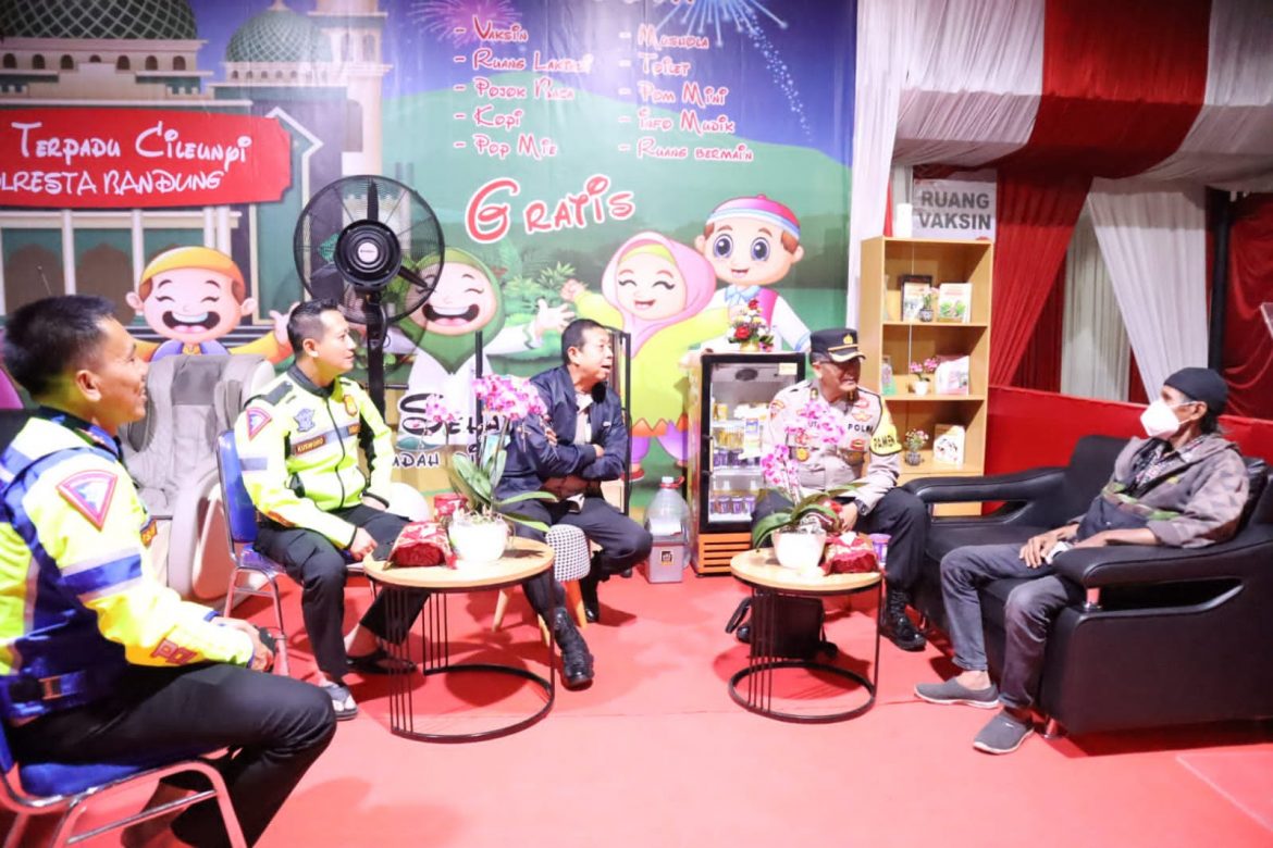 Kabid Humas Polda Jabar:Polri Layani Pemudik Yang Menggunakan Sepeda