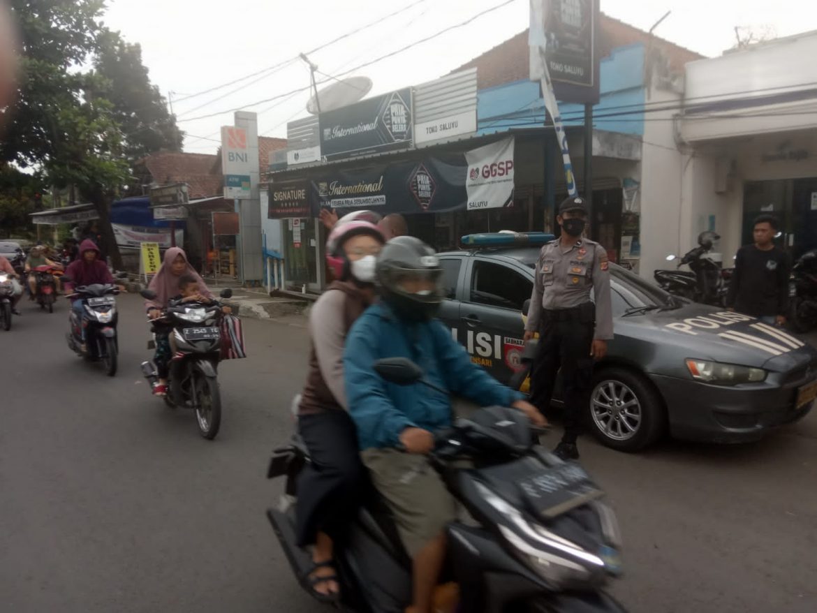 Warga Banjar Jelang Berbuka Puasa Lakukan kebiasaan Ngabuburit di Bulan Ramadhan