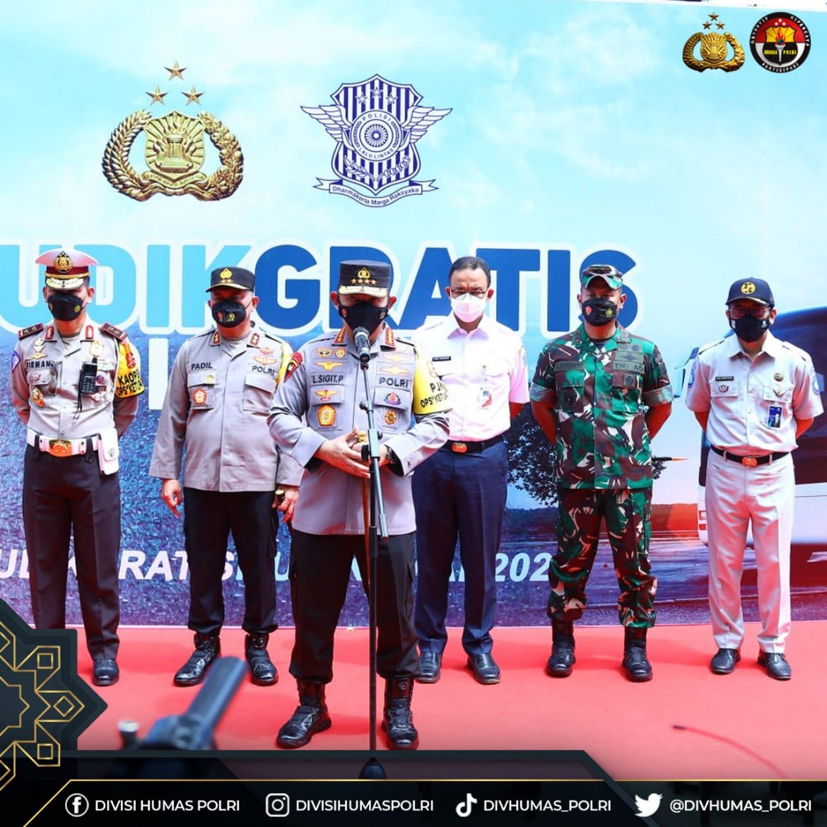 Bantu Masyarakat, Kapolri Lepas Mudik Gratis Polri