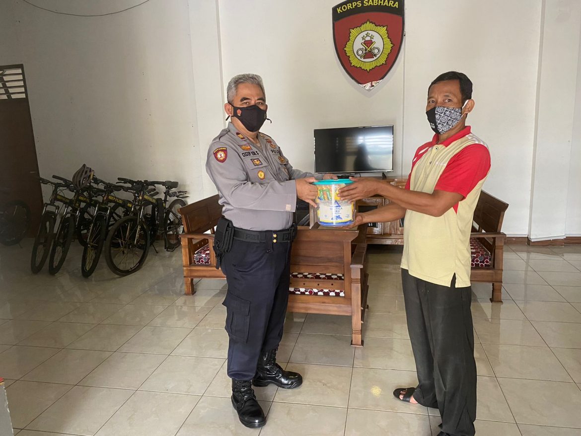 Wujud Kepedulian Polri Kepada Mitra Kamtibmas  Satsamapta Polres Ciamis Kembali Salurkan Baksos