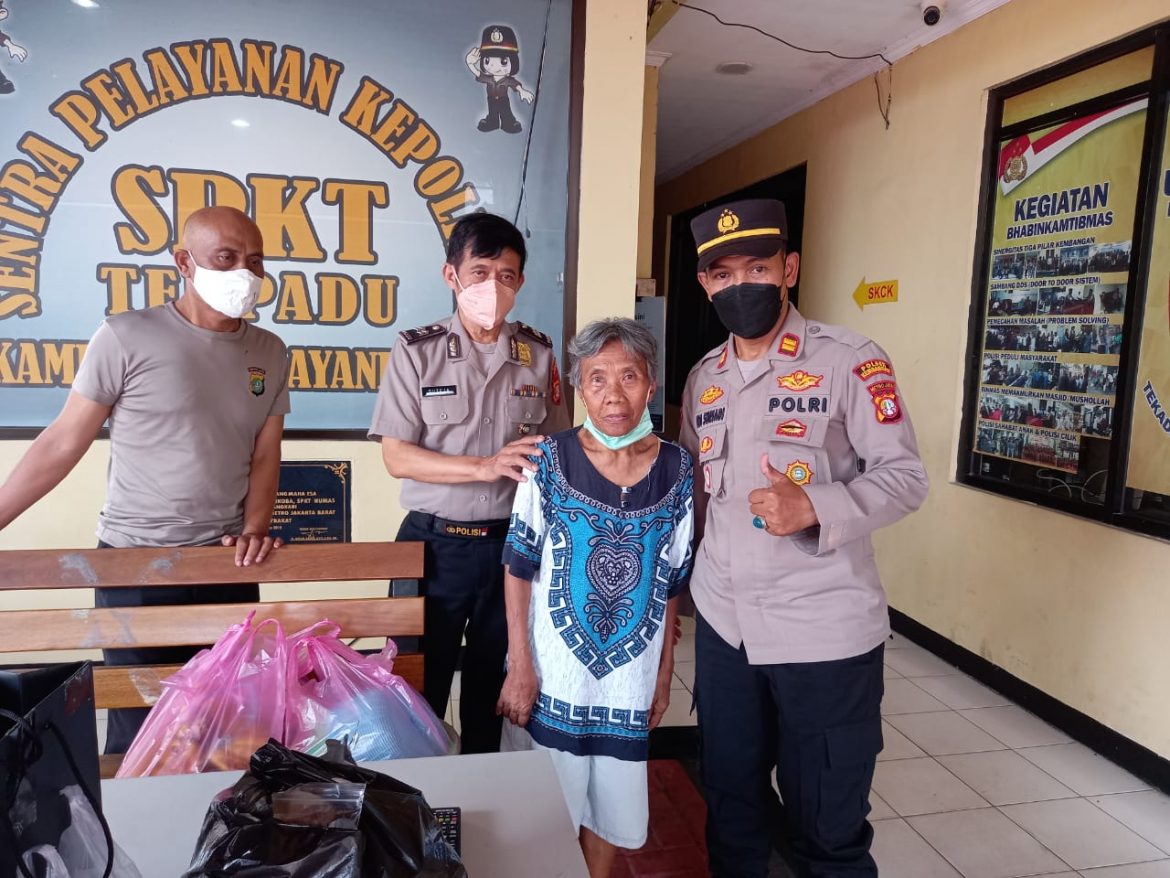 Polsek Kembangan Jakarta Barat Tunjukan Kepada Masyarakat Sebagai Pengayom Dan Pelayan Yang Baik&nbsp; Serta Humanis