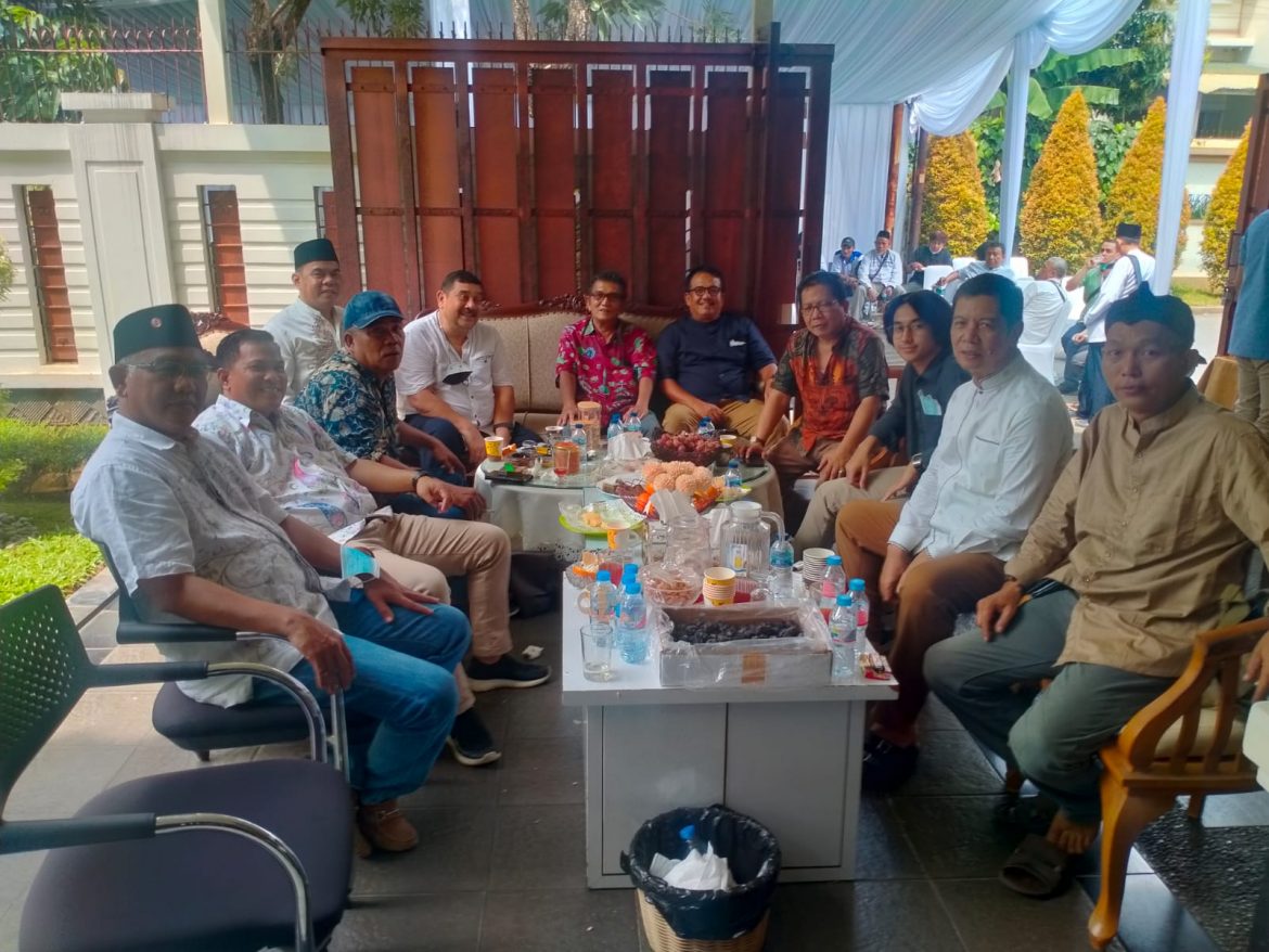 Ketua PMI DKI Jakarta Rustam Efendi Mengisi Hari Ketiga Idul Fitri 1443 H Dengan Menggelar lebaran, Di Bulan Syawal 1443 Hijriah Di wilayah Kecamatan Kembangan