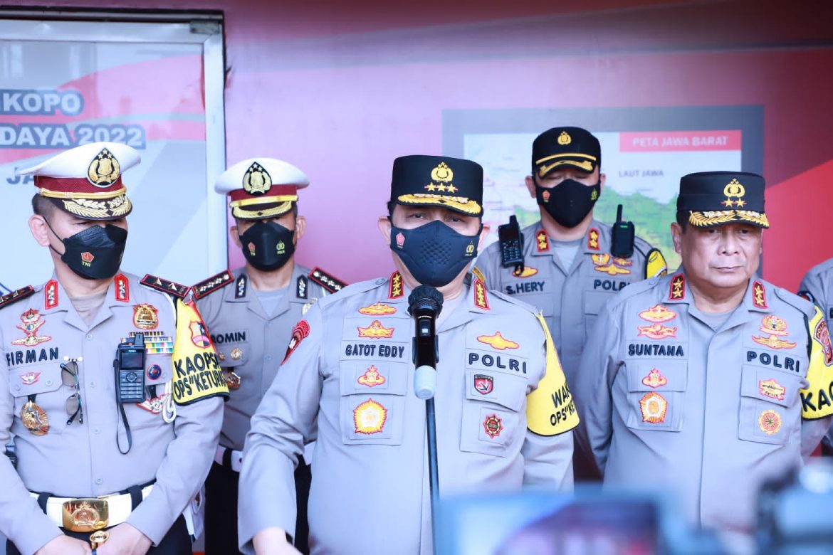 WAKAPOLRI PANTAU ARUS BALIK LEBARAN 2022 DI POS TERPADU CIKOPO