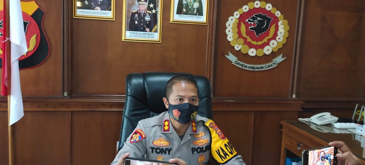 Baku Hantam Antara Pemilik Rumah dan Terduga Pelaku Curas,Telinga dan Tangan Kanan Pemilik Kena Sabetan Golok