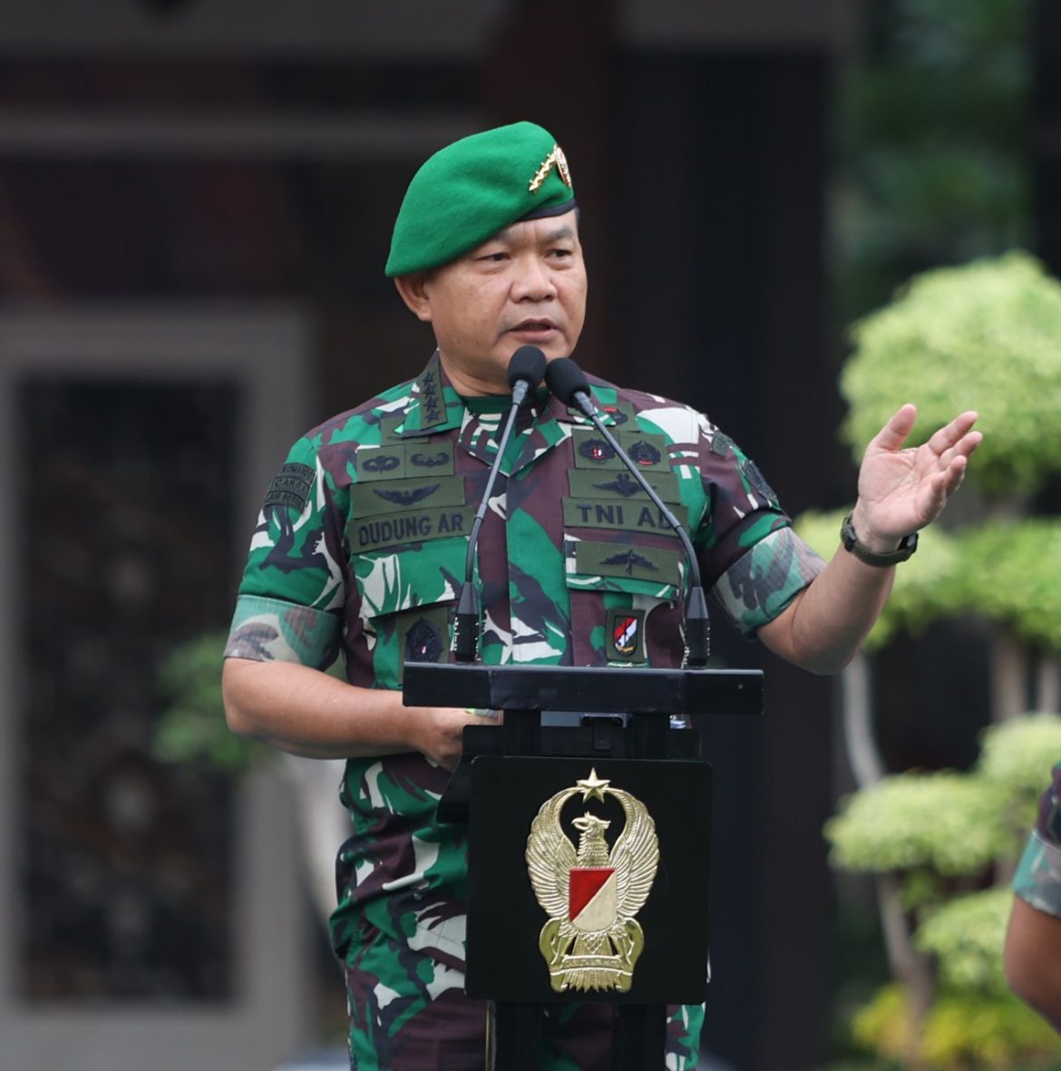 Kasad Beri Penghargaan Kepada Tim Penangkap Pelaku Pembunuhan Babinsa di Papua