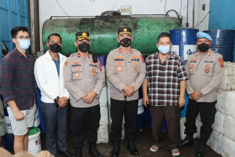 Pastikan tak Ada Hambatan Distribusi, Kapolresta Tangerang Cek Distributor Migor di Cikupa