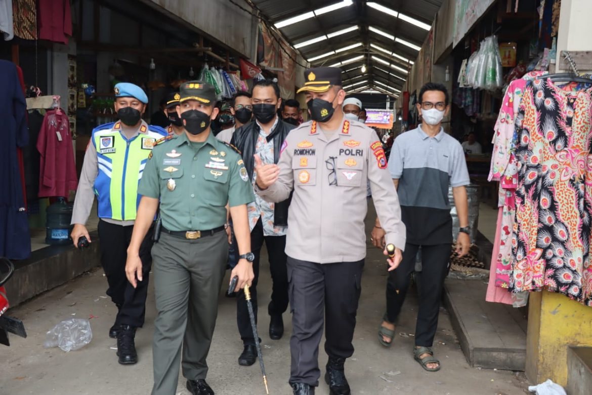 Tinjau HET Migor, Kapolresta Tangerang dan Dandim Tigaraksa Datangi Pasar Sentiong