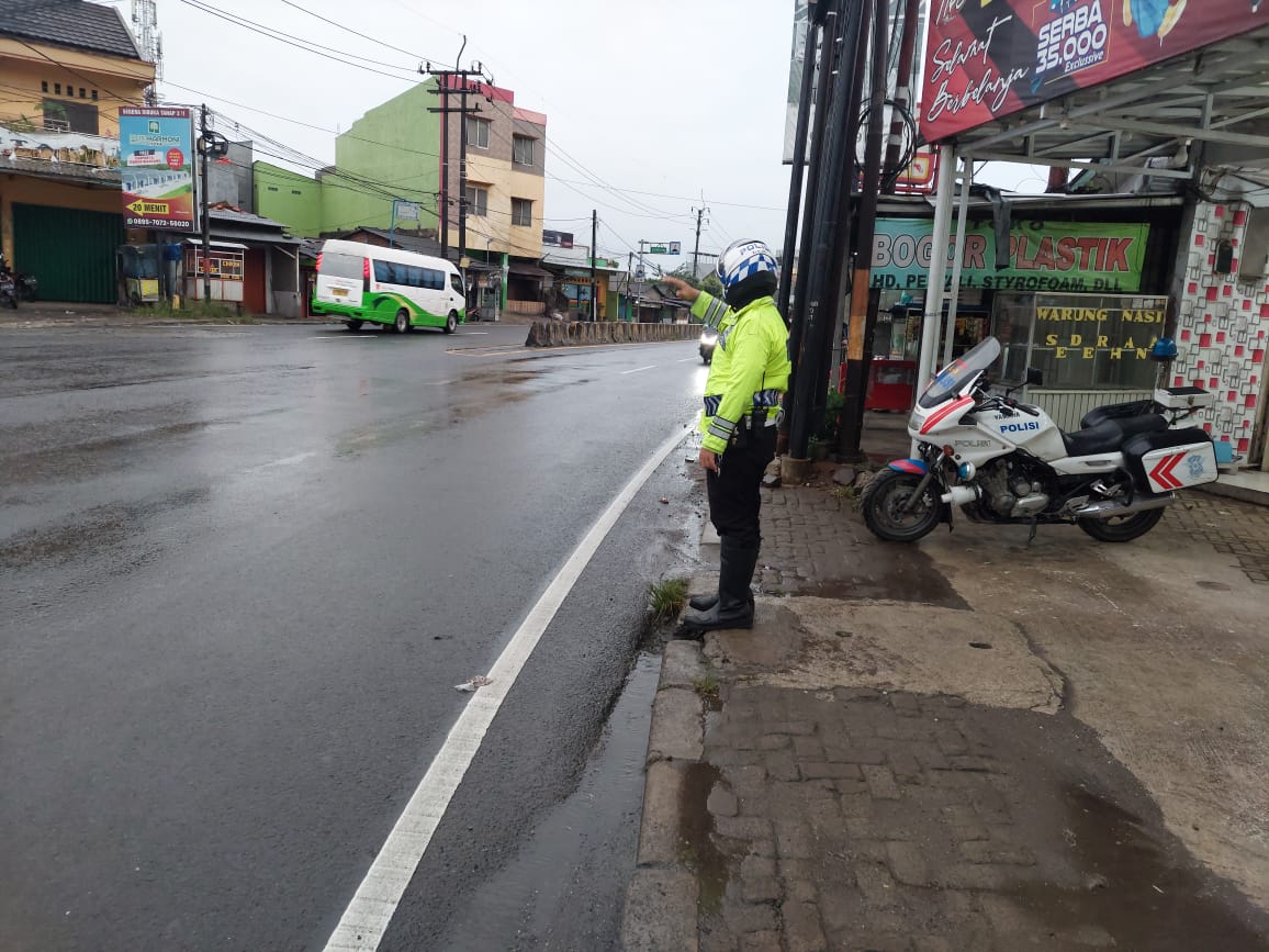 Pelayanan Prima, Satlantas Polresta Tangerang Gelar Pengaturan Lalu Lintas
