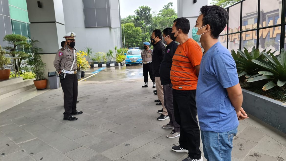 Satintelkam Polresta Tangerang Polda Banten Mengikuti Apel Pagi dan Serah Terima Piket