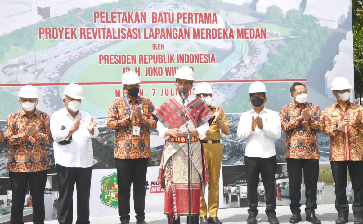 Presiden Jokowi Canangkan Revitalisasi Lapangan Merdeka di Medan
