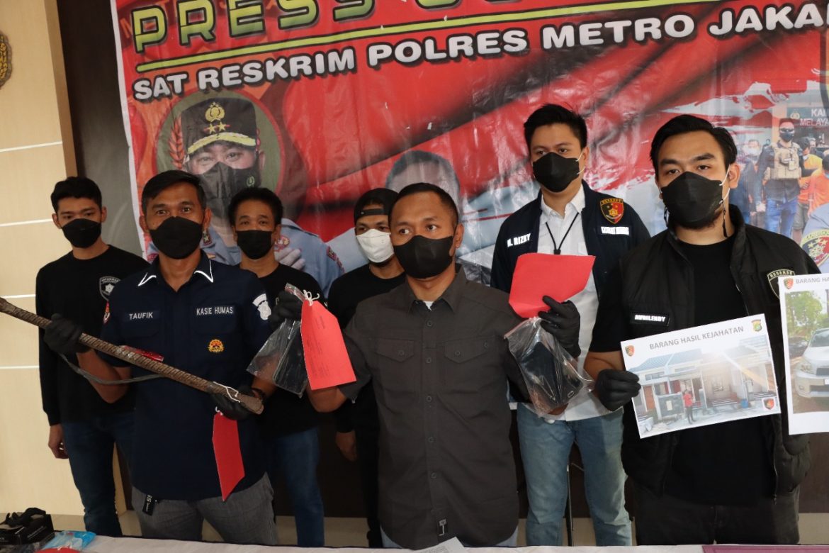 Sat ResKrim Polres Metro Jakarta Barat, Berhasil Menangkap Pelaku Pencurian yang Menyasar Rumah Kosong