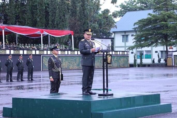 Di Bawah Guyuran Hujan, 593 Perwira Muda Dilantik Kasad