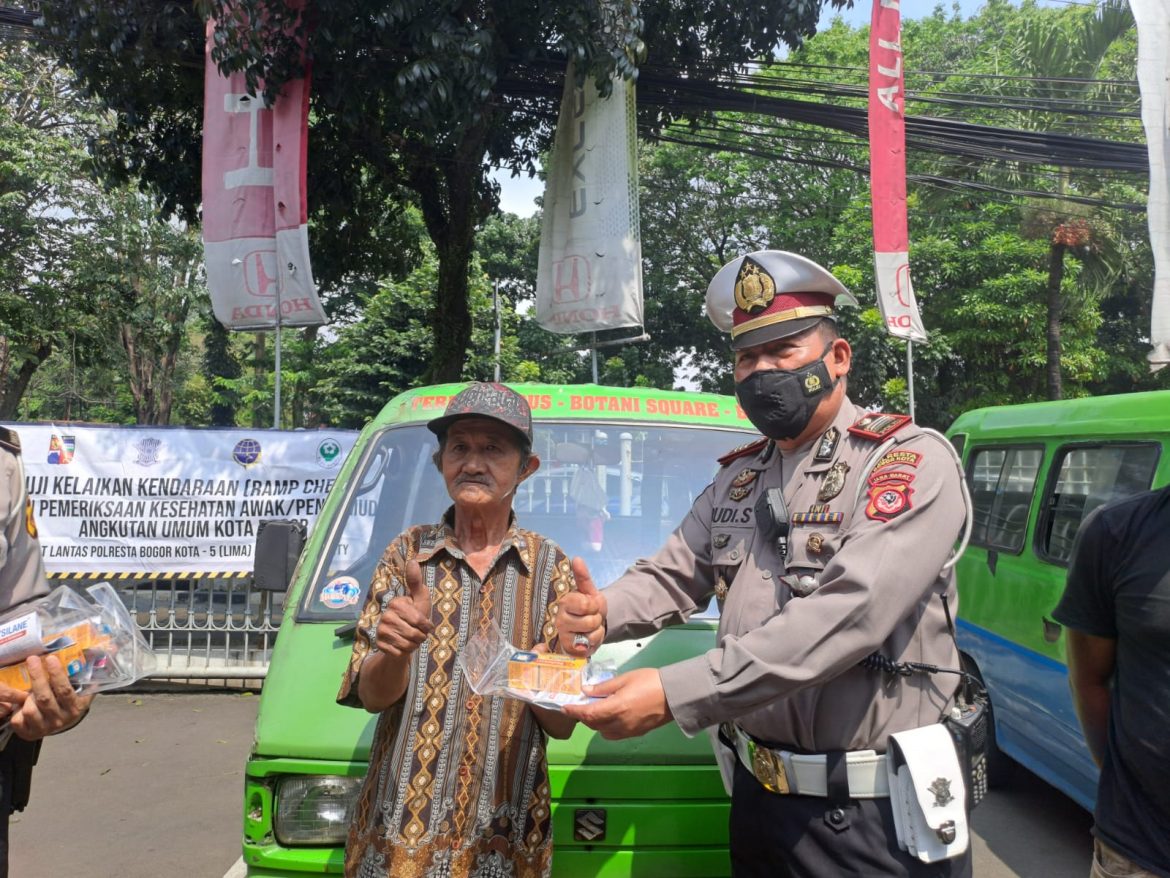 Sat Lantas Polresta Bogor Kota Melaksanakan Program Sapa Masyarakat