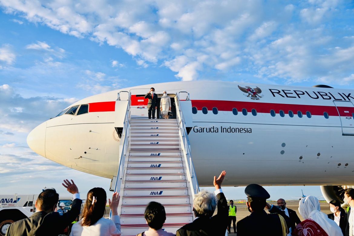Dari Tokyo, Presiden Jokowi dan Ibu Iriana bertolak Ke Seoul