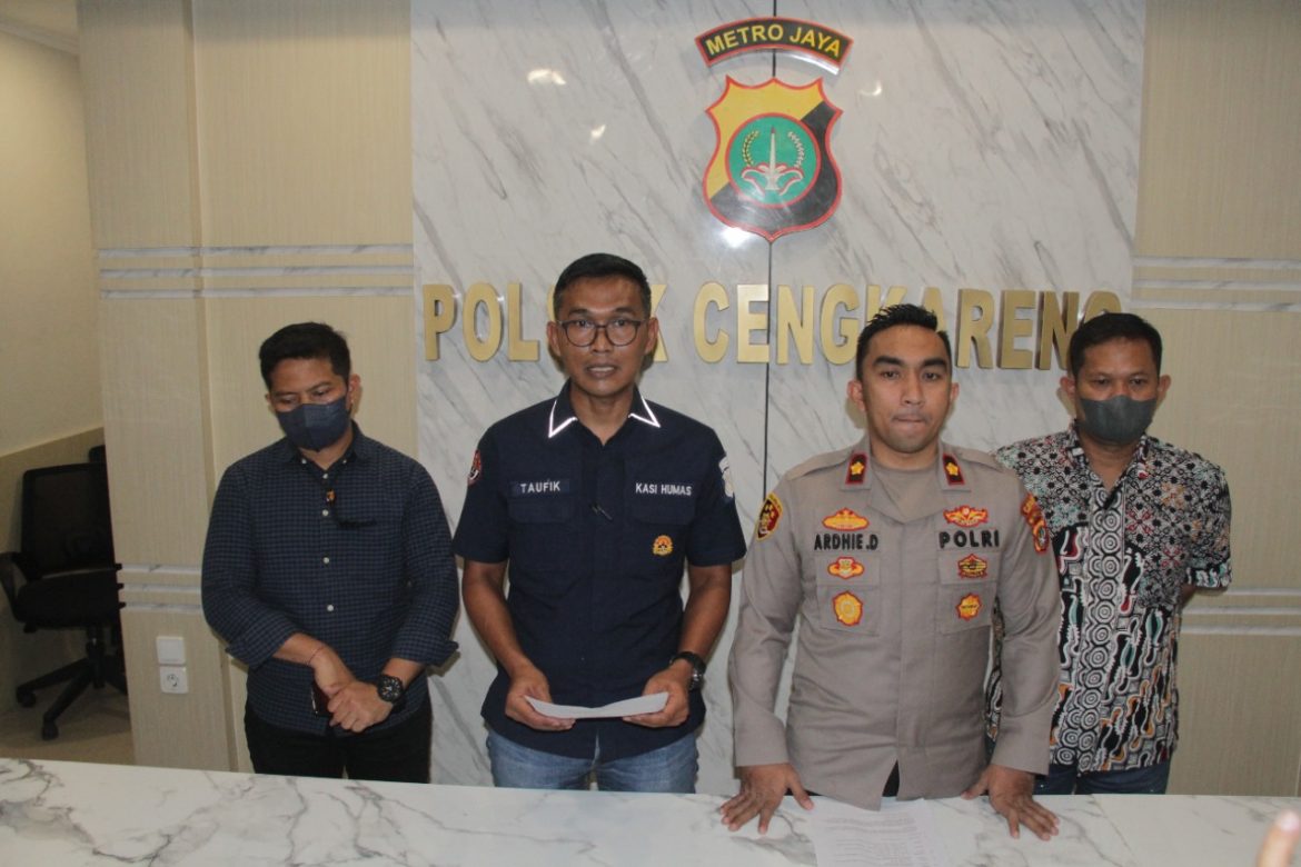3 (Tiga) Pelaku Pencuri Sepeda Motor Di Apartemen City Park Cengkareng Jakarta Barat Di Amankan Polisi