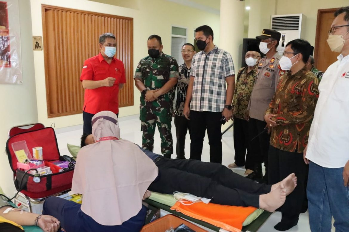 Wakapolres Metro Jakarta Barat Akbp Dr Bismo Teguh Prakoso Menghadiri Kegiatan Bakti Sosial FKUB (Forum Komunikasi Umat Beragama)