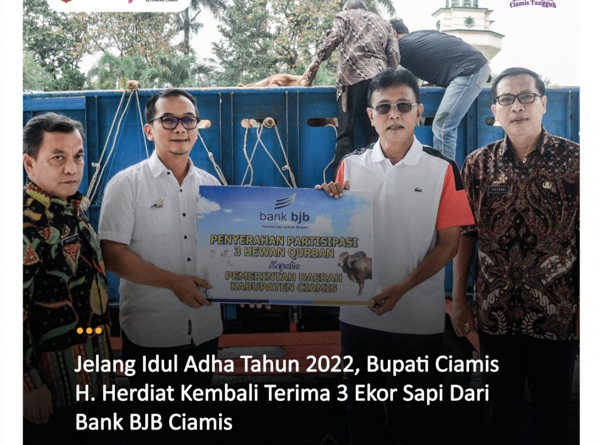 Jelang Idul Adha, Bupati Herdiat Terima 3 Ekor Sapi Dari Bank BJB Ciamis