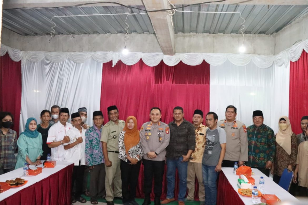 Ngopi Bareng Warga Kampung Boncos, Kapolres Metro Jakarta Barat Serap Aspirasi Masyarakat Berantas Peredaran Gelap Narkoba