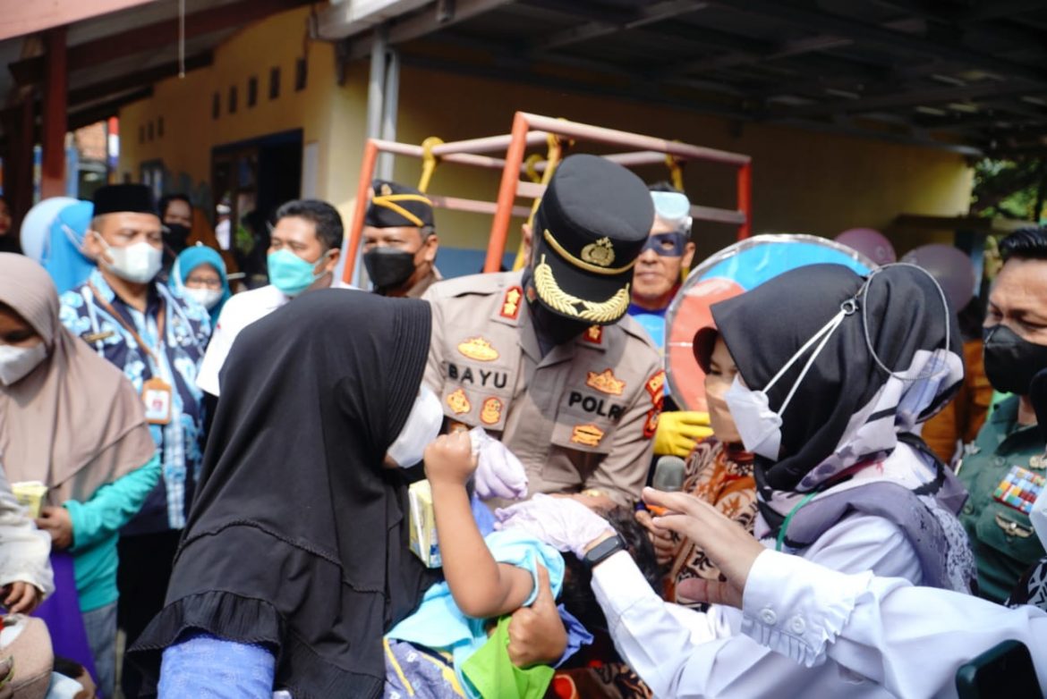 Polres Banjar Turut Serta Sukseskan Bulan Imunisasi Anak Nasional (BIAN)
