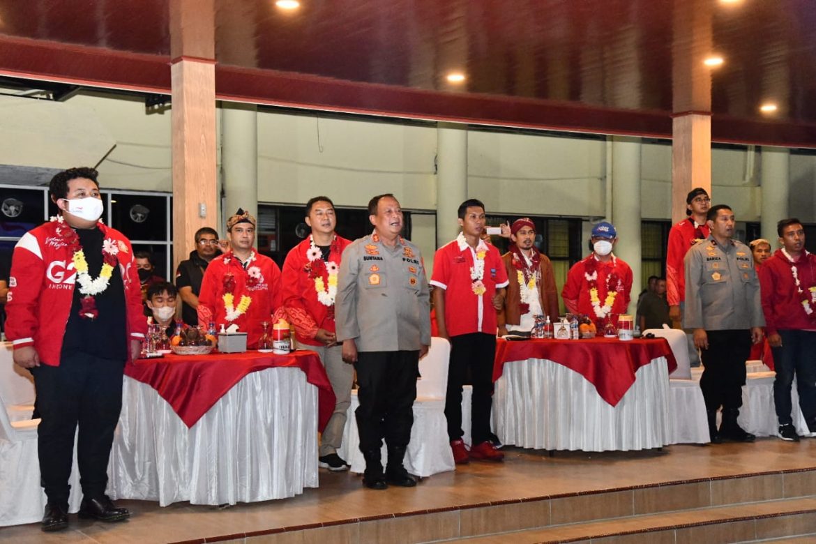 Harumkan Indonesia: Kapolda Jabar Sambut Kedatangan Pelatih dan Official Serta Atlet NPCI Jabar