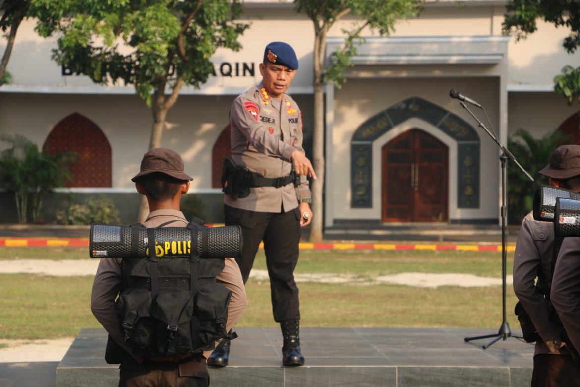 Dansat Brimob Polda Banten Berikan Arahan Kepada Bintara Remaja