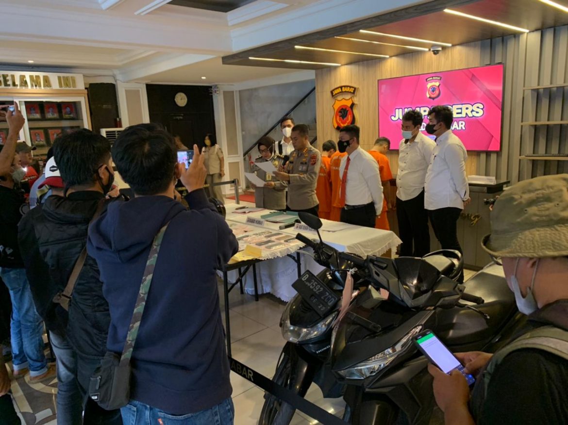 Polisi Berhasil Meringkus Tiga Pelaku Dugaan Penipuan melalui Media Elektronik