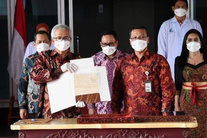 Sekretariat Presiden Kembalikan Teks Proklamasi Tulisan Tangan Bung Karno ke ANRI