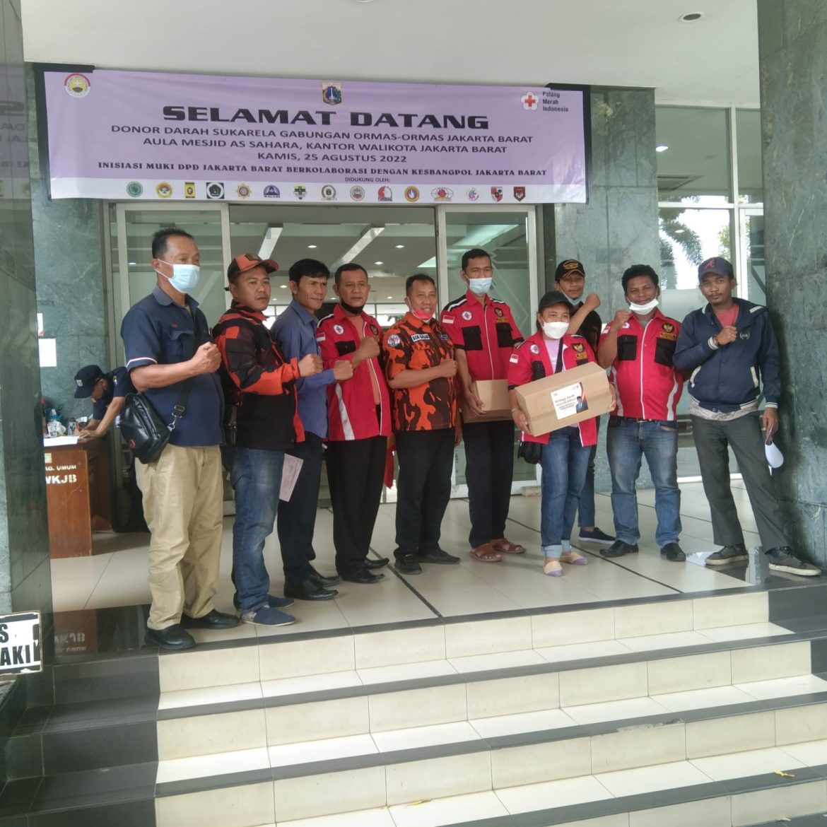 Ketua Bidang Kesra Pemuda Pancasila MPC Jakarta Barat Bob Hasan Mengikuti Giat Donor Darah