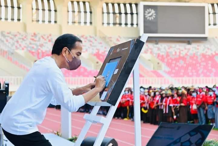 Presiden Jokowi: Rawat dan Manfaatkan Fasilitas-Fasilitas Olah Raga