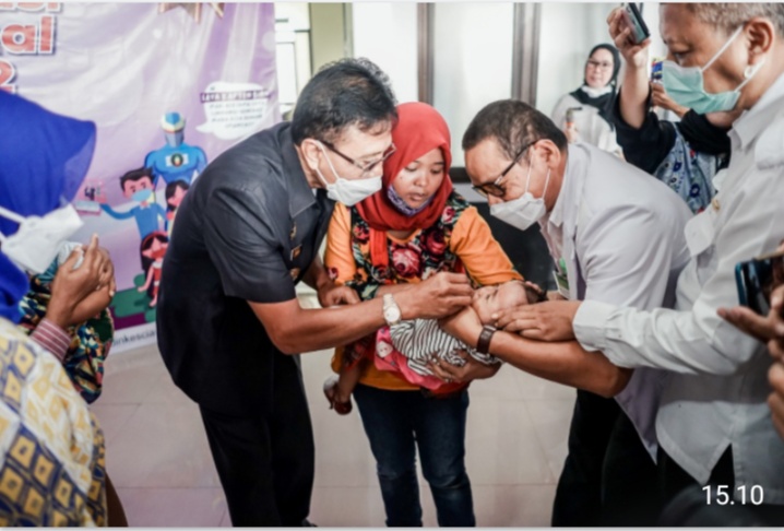 Bupati Ciamis Buka Secara Resmi Kegiatan BIAN dan Laksanakan Vaksin Booster di UPTD Puskesmas Sindangkasih