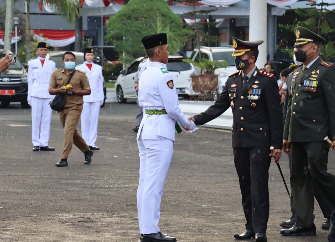 Hadiri Pengukuhan Paskibraka Kapolres Ciamis Berpesan Tetap Semangat Jaga Kesehatan dan Kekompakan