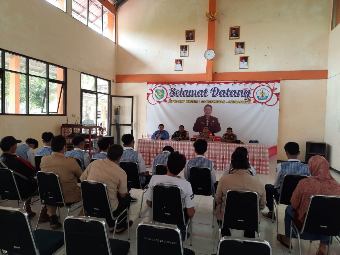 Sasar Pelajar, Polisi Sosialisasi Tentang Kenakalan Remaja Dan Bahaya Narkoba
