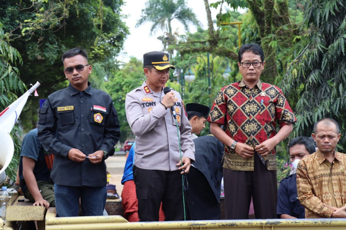 Aksi Unjuk Rasa  Penolakan Kenaikan Harga BBM di Ciamis  Berjalan Dengan Aman dan Kondusif, Kapolres Ucapkan Terimakasih