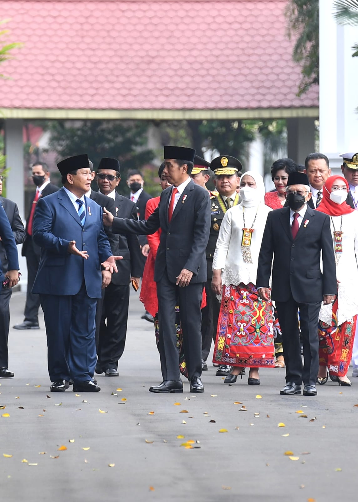 HUT ke-77 TNI, Presiden Minta TNI dan Polri Bersinergi Sukseskan Agenda Nasional