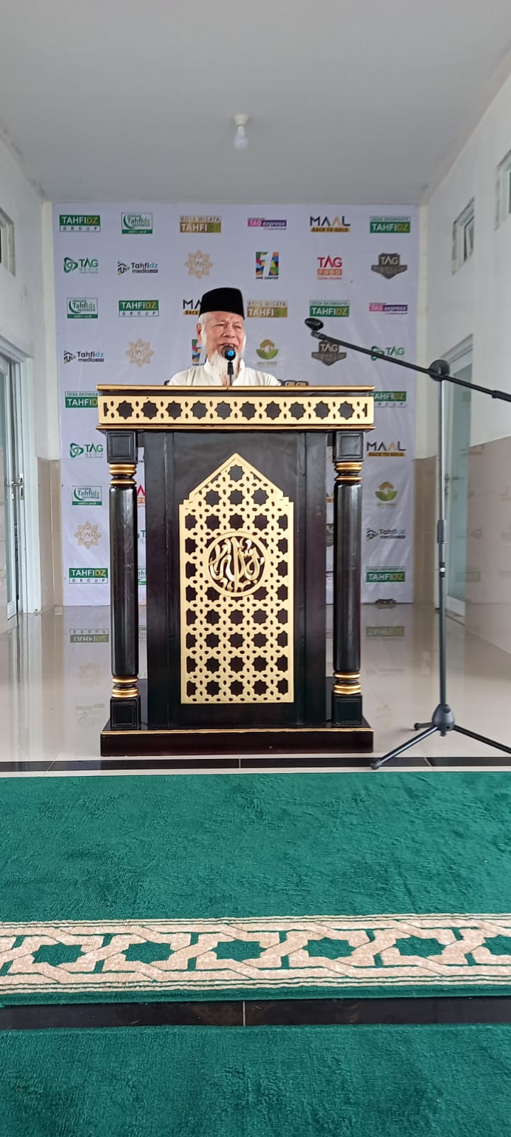 Mantan Penasehat KPK Hadiri Acara Tausiyah Dan Camping Di Desa Ekowisata Tahfidz Dalam Rangka Menyambut Maulid Nabi Muhammad SAW