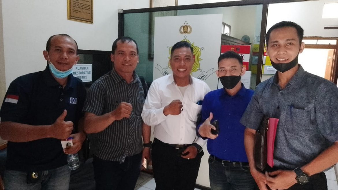 Team Hukum Advokat Muda Bogor, Datangi Polsek Cibinong 