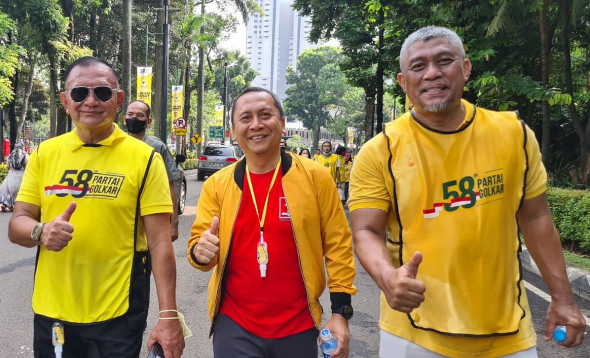 Jalan Sehat Menyambut HUT Golkar Ke 58
